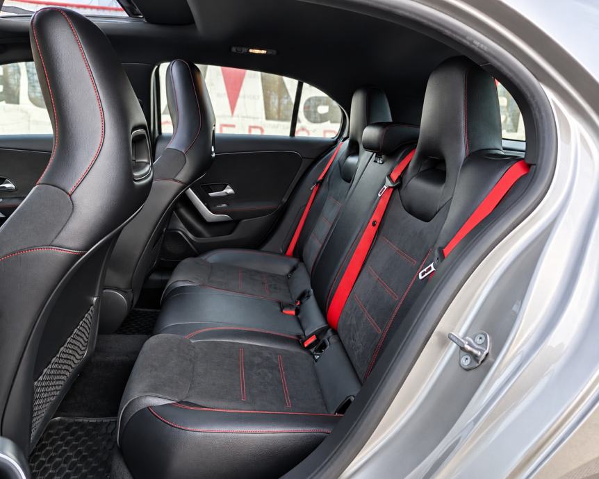Mercedes-Benz A-klasa 200 AMG Automatik, Widescreen, Šiber, Koža, fotografija 11
