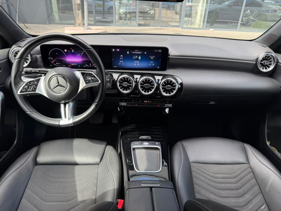 Mercedes-Benz A-klasa 200 d, fotografija 8
