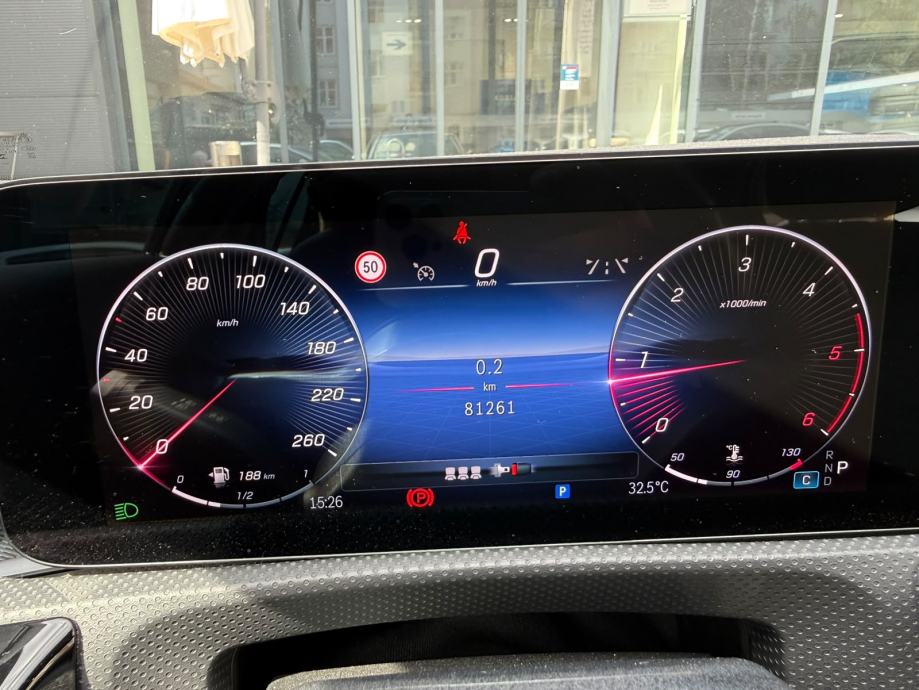 Mercedes-Benz A-klasa 200 d, fotografija 12
