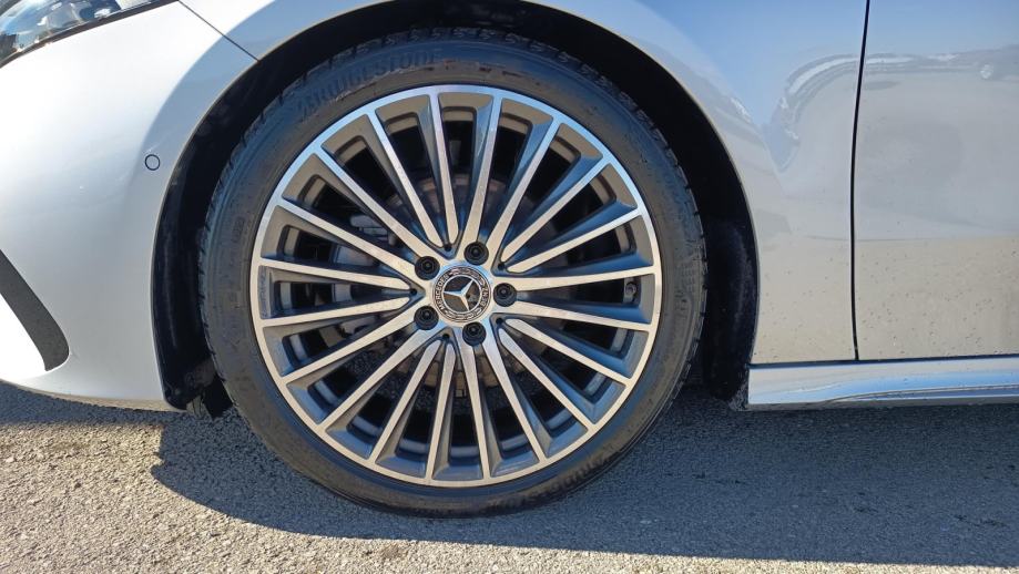 Mercedes-Benz A-klasa 200 d, fotografija 6