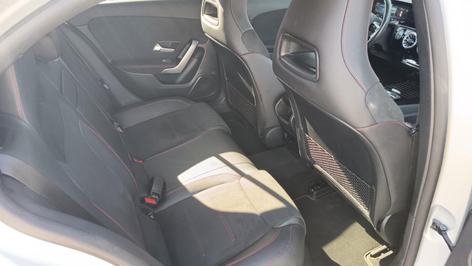 Mercedes-Benz A-klasa 200 d, fotografija 10