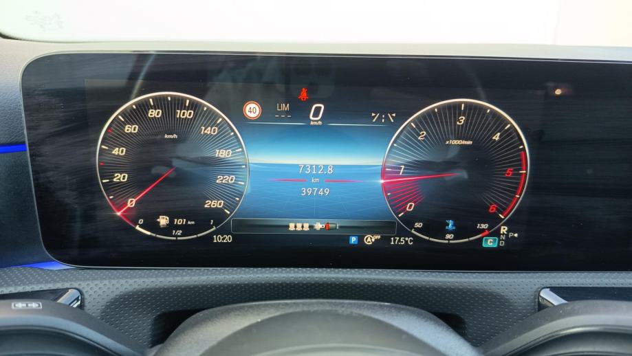 Mercedes-Benz A-klasa 200 d, fotografija 16