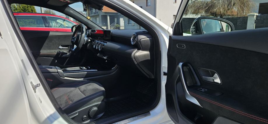 Mercedes-Benz A-klasa 220 d automatik, fotografija 4