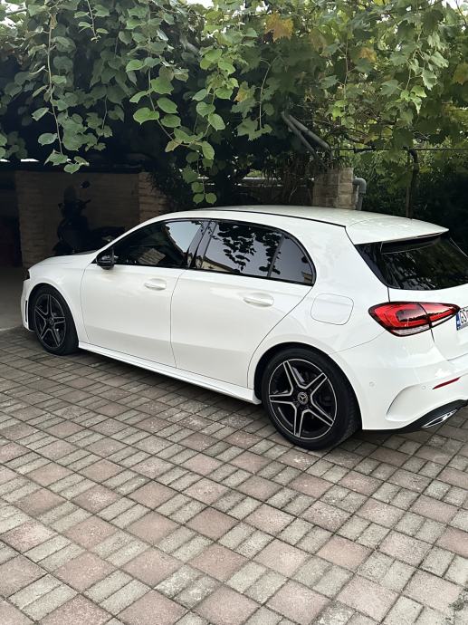 Mercedes-Benz A-klasa 220d / AMG Night Edition paket / Automatik G8, fotografija 20