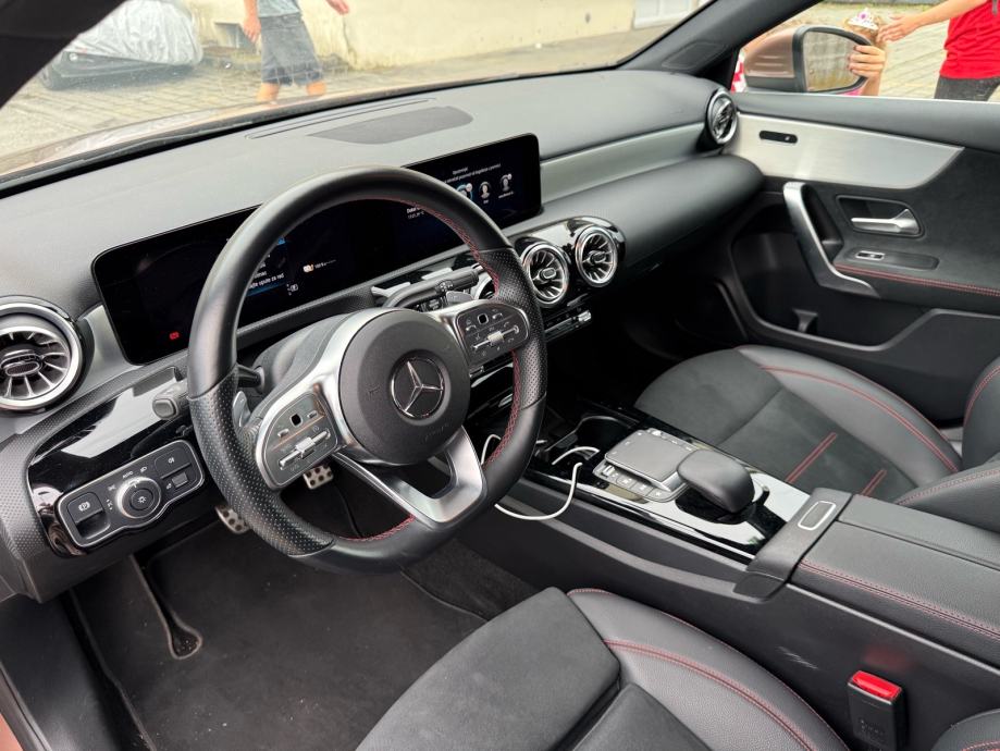 Mercedes-Benz A-klasa 250 AMG automatik, fotografija 9
