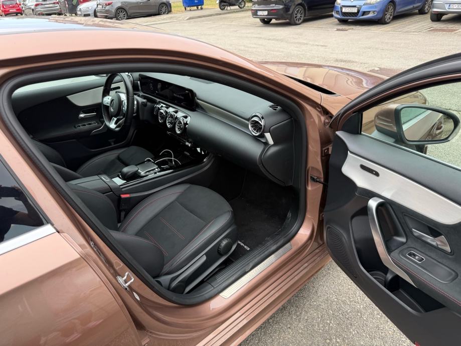 Mercedes-Benz A-klasa 250 AMG automatik, fotografija 6