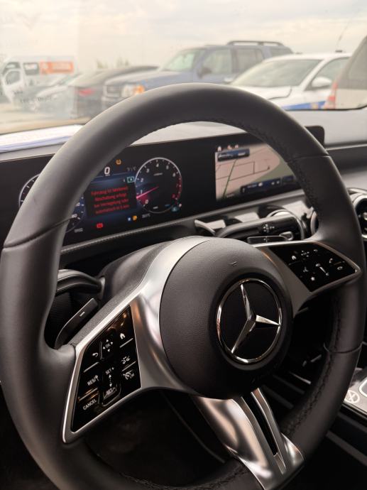 Mercedes-Benz A-klasa A 180, fotografija 3
