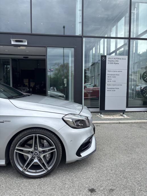 Mercedes-Benz A-klasa A 45 AMG, fotografija 12