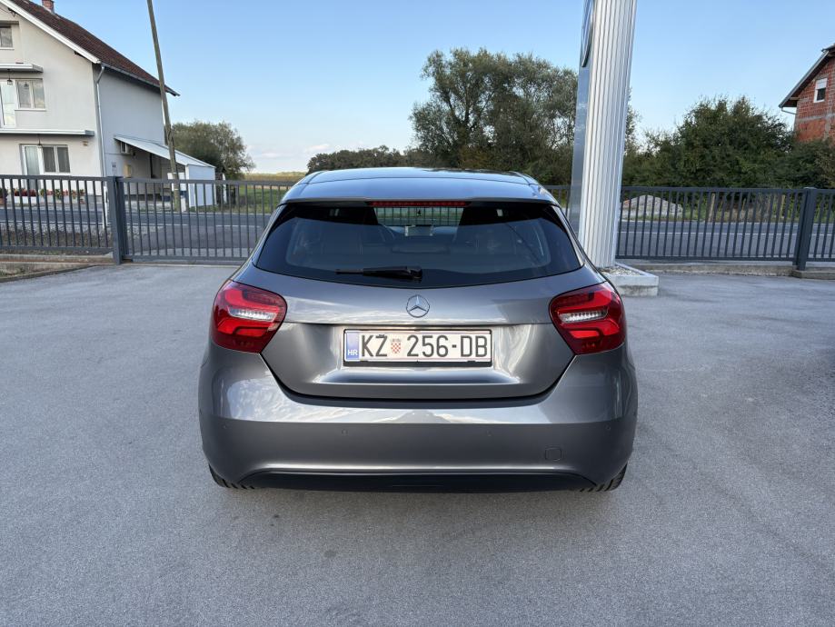 Mercedes-Benz A-klasa A200D Automatik,NAVI, 2 SETA KOTAČA, fotografija 5