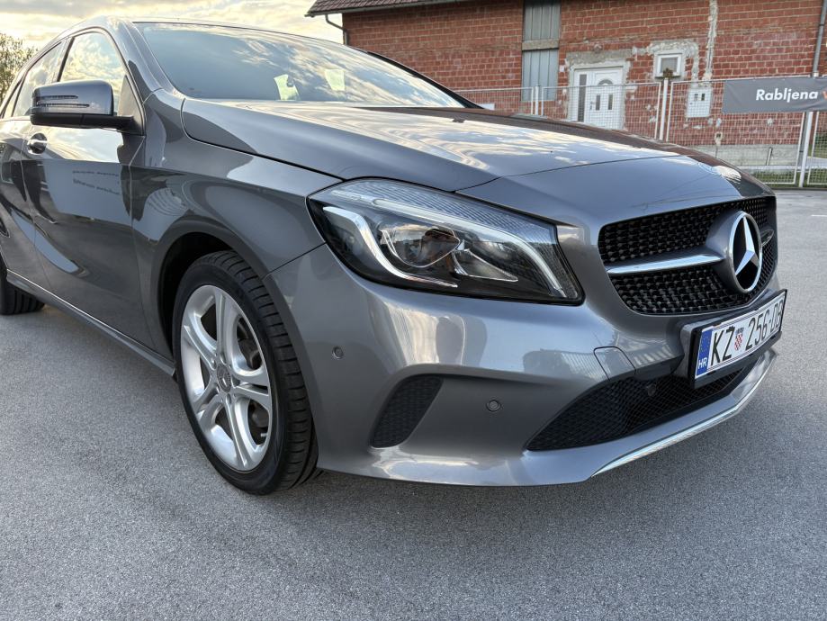 Mercedes-Benz A-klasa A200D Automatik,NAVI, 2 SETA KOTAČA, fotografija 6