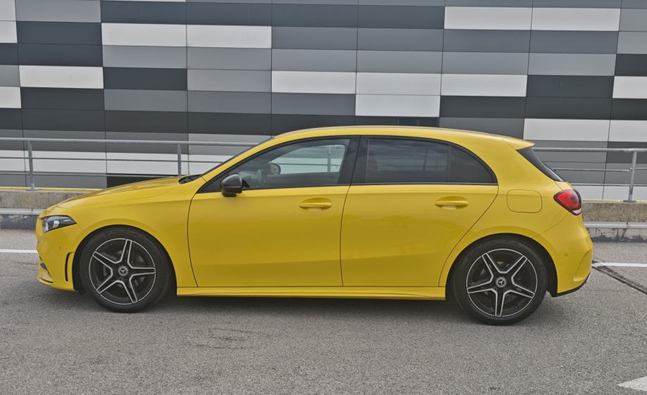Mercedes-Benz A-klasa Amg Line 136ks, fotografija 2
