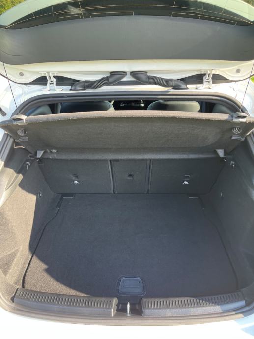 Mercedes-Benz A180 d 2.0 motor automatik, fotografija 10