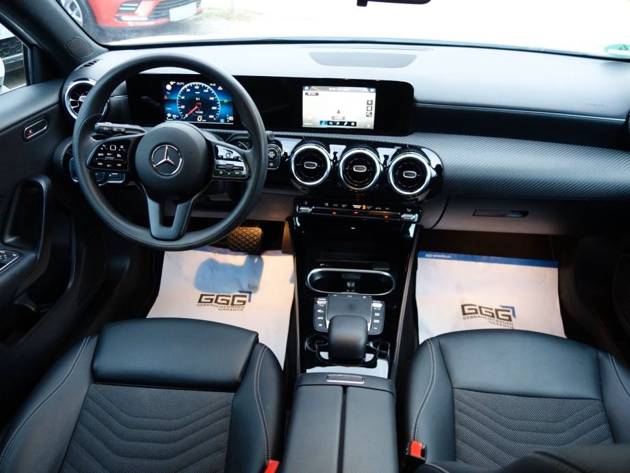 Mercedes-Benz A180 d 2.0 motor automatik, fotografija 13