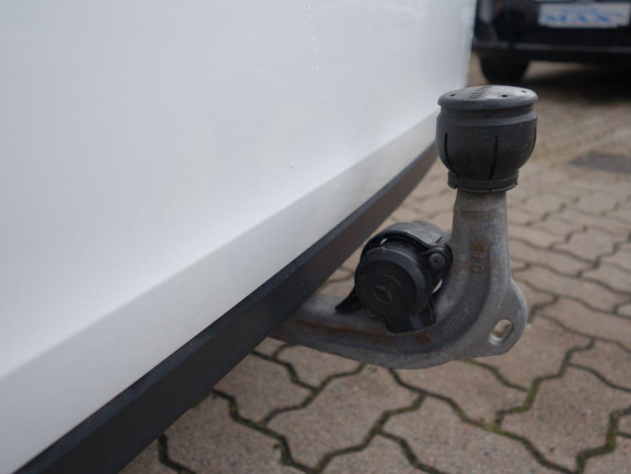 Mercedes-Benz A180 d 2.0 motor automatik, fotografija 15