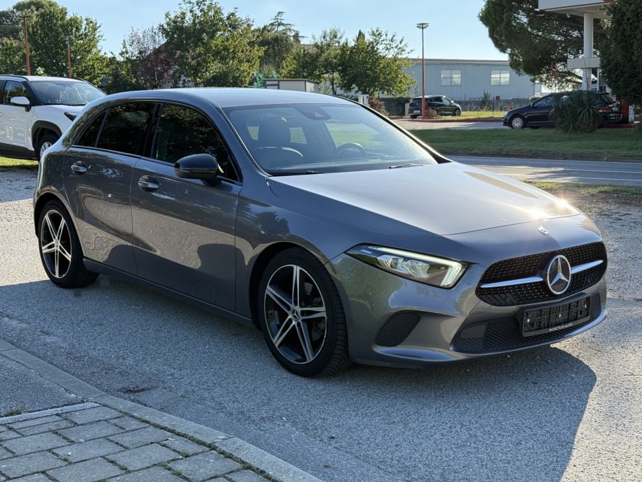 MERCEDES - BENZ A180d 2018. Godina *Sport* - Prvi vlasnik - Servisna❗️, pogled izvana - slika 3