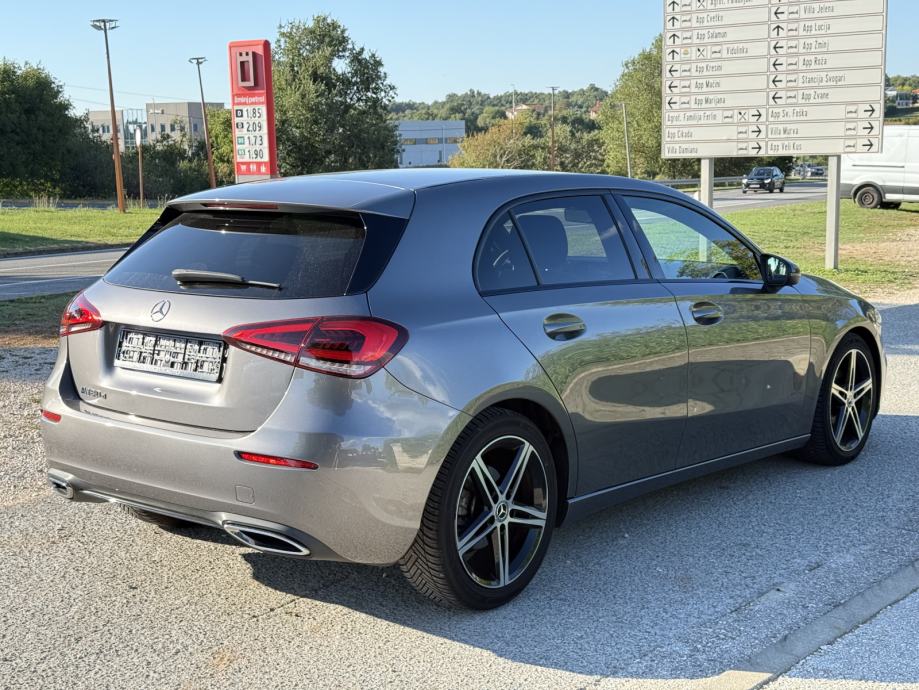 MERCEDES - BENZ A180d 2018. Godina *Sport* - Prvi vlasnik - Servisna❗️, fotografija 6