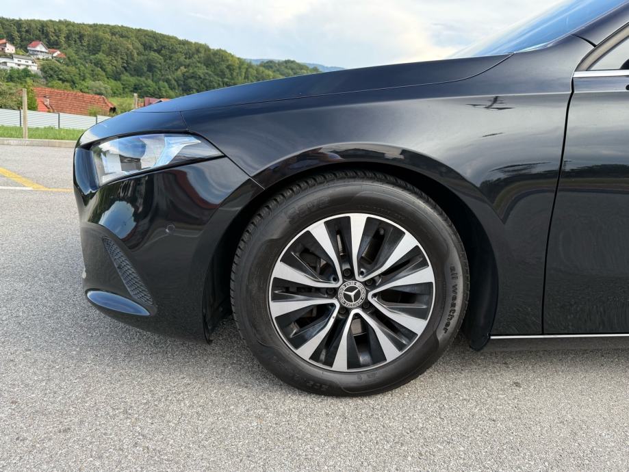 Mercedes-Benz A200/Sport/Kamera/Velika Navi/TOP STANJE! Leasing moguc!, fotografija 13