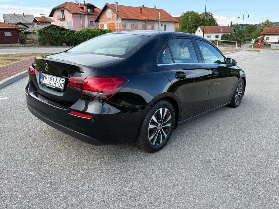 Mercedes-Benz A200/Sport/Kamera/Velika Navi/TOP STANJE! Leasing moguc!, fotografija 5