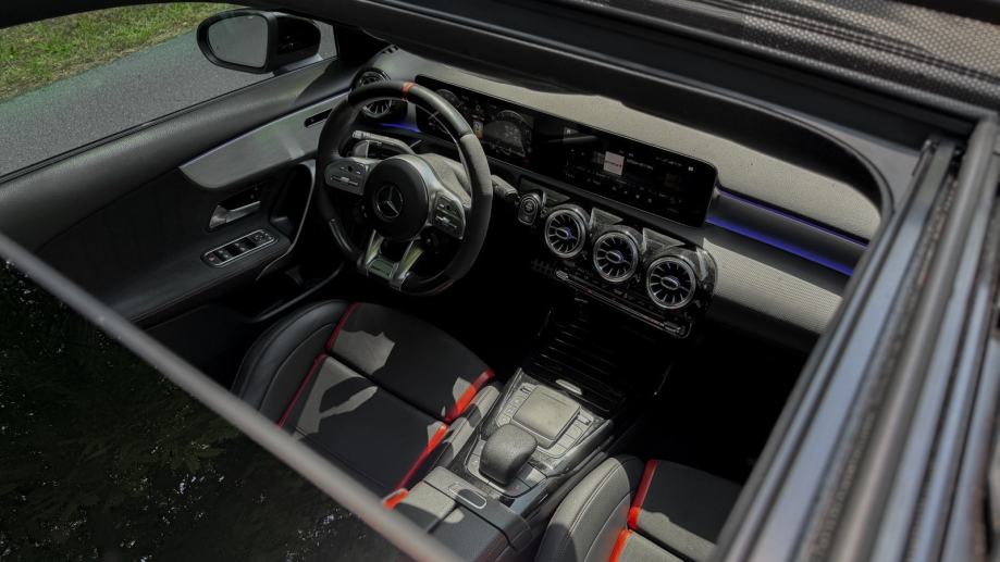 Mercedes-Benz A45 AMG 4MATIC+, fotografija 7