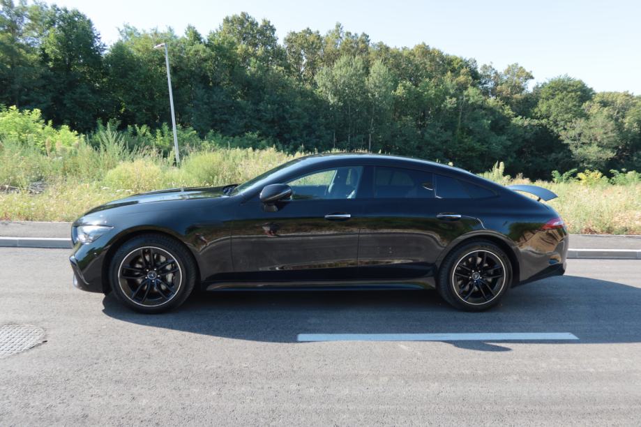 Mercedes-Benz AMG GT4 53 4Matic+, fotografija 3