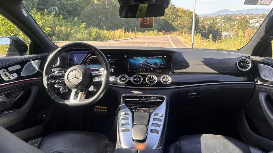 Mercedes-Benz AMG GT4 53 4Matic+, fotografija 10