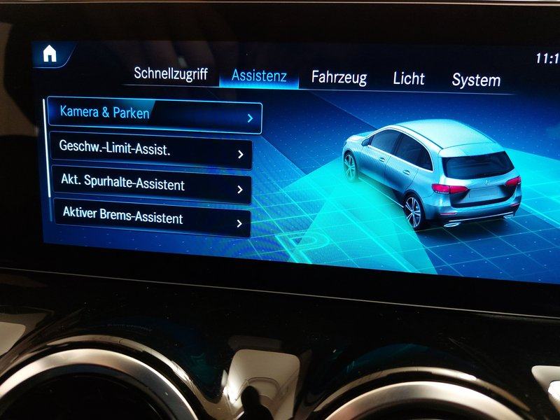 Mercedes-Benz B 180 d automatik • Full LED, fotografija 20