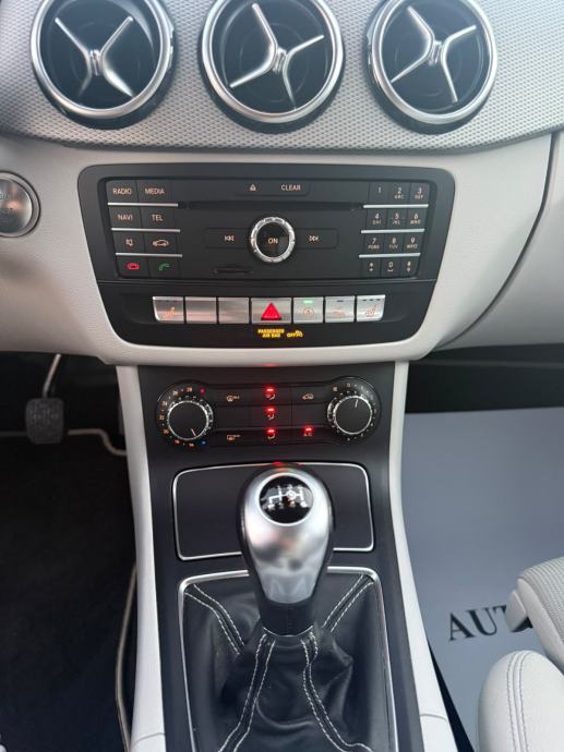 Mercedes-Benz B 180d TEMPOMAT,KAMERA,NAVI,GRIJ.SJEDALA,LED,JAMSTVO, fotografija 18