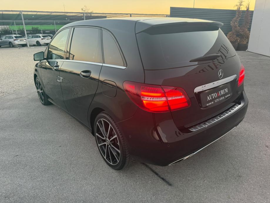 Mercedes-Benz B 180d TEMPOMAT,KAMERA,NAVI,GRIJ.SJEDALA,LED,JAMSTVO, fotografija 3