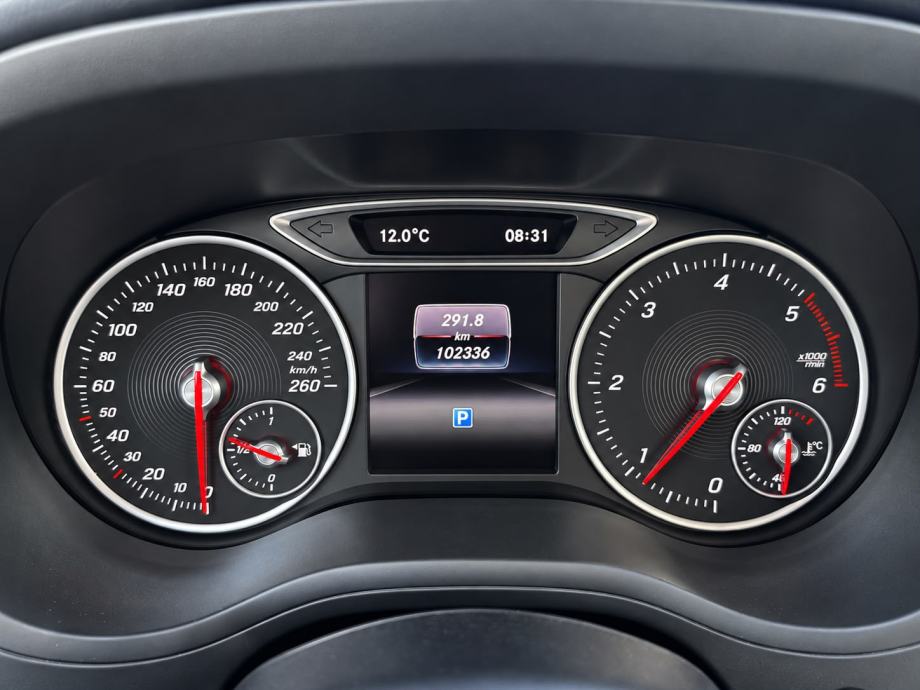 Mercedes-Benz B 180d TEMPOMAT,KAMERA,NAVI,GRIJ.SJEDALA,LED,JAMSTVO, fotografija 14