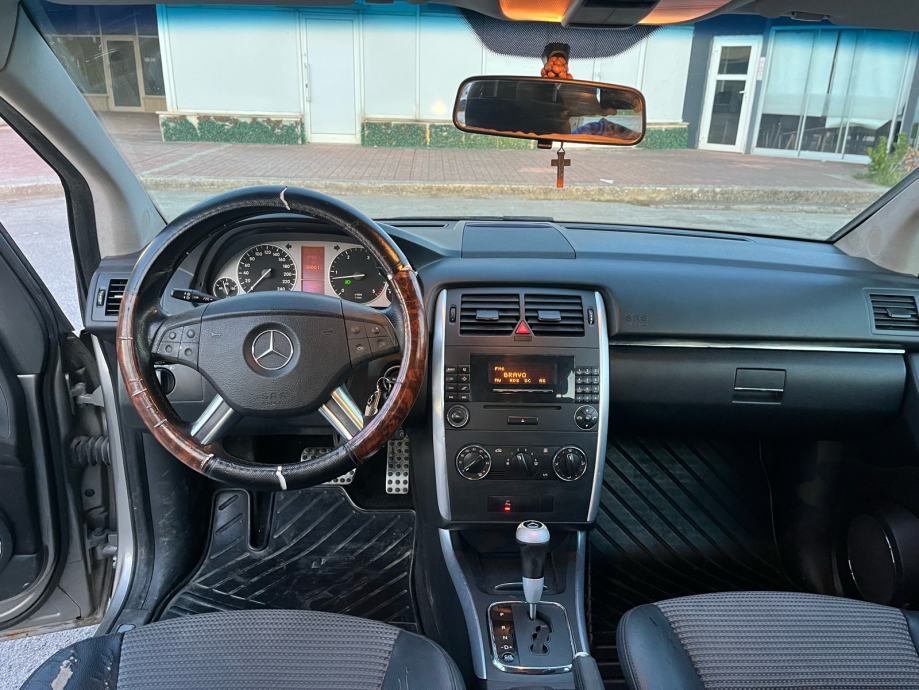 Mercedes-Benz B 200 CDI, fotografija 9