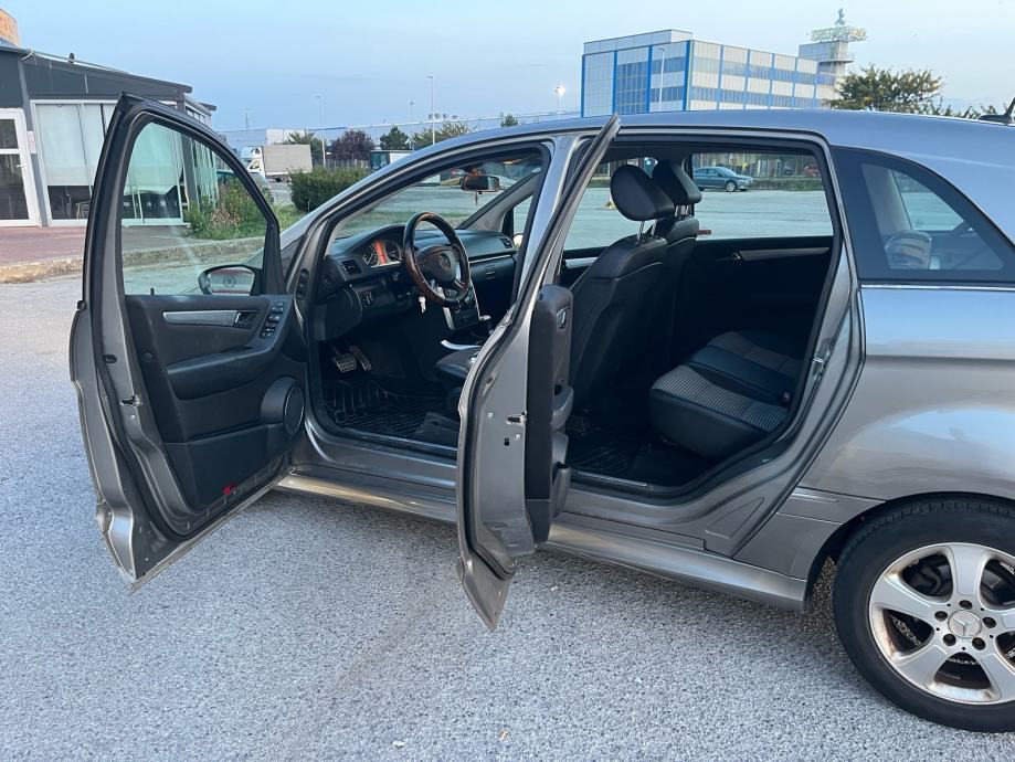 Mercedes-Benz B 200 CDI, fotografija 6