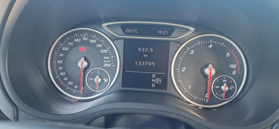 Mercedes-Benz B-klasa 160 d automatik, fotografija 5