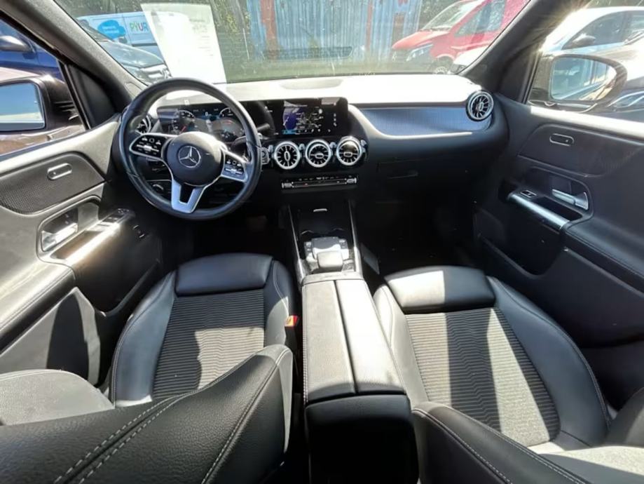 Mercedes-Benz B-klasa 180 AUTOMATIK ** U DOLASKU !!, fotografija 5