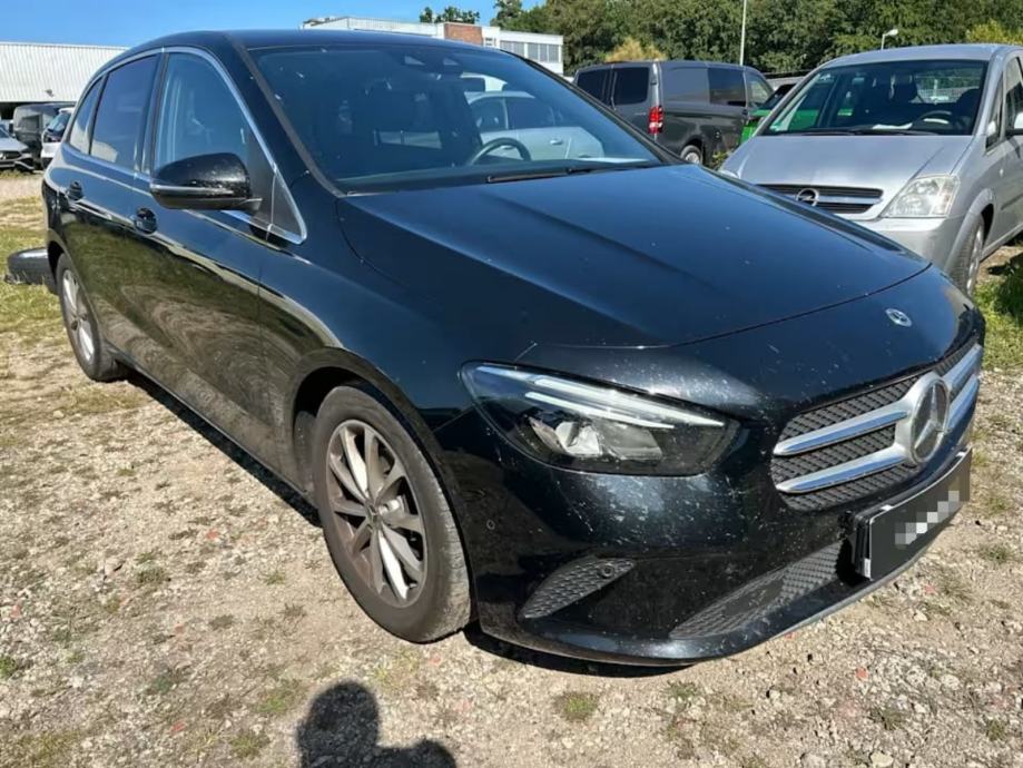 Mercedes-Benz B-klasa 180 AUTOMATIK ** U DOLASKU !!, fotografija 2