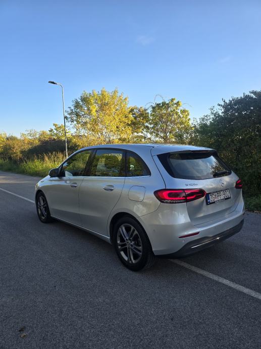 MERCEDES B-180D PROGRESSIVE//SERVISNA//JAMSTVO 12M//VIRTUAL//AUTOMATIK, fotografija 7