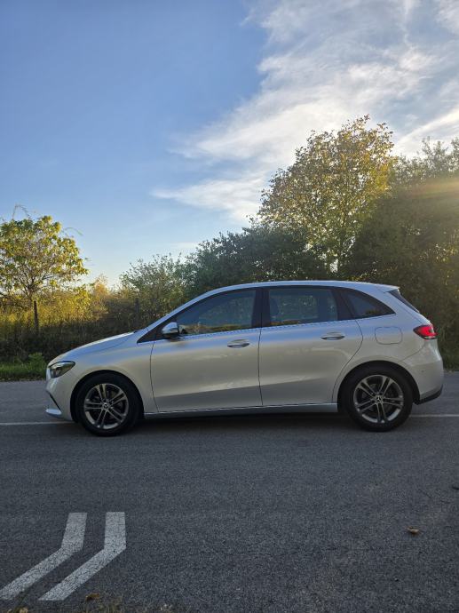 MERCEDES B-180D PROGRESSIVE//SERVISNA//JAMSTVO 12M//VIRTUAL//AUTOMATIK, fotografija 8