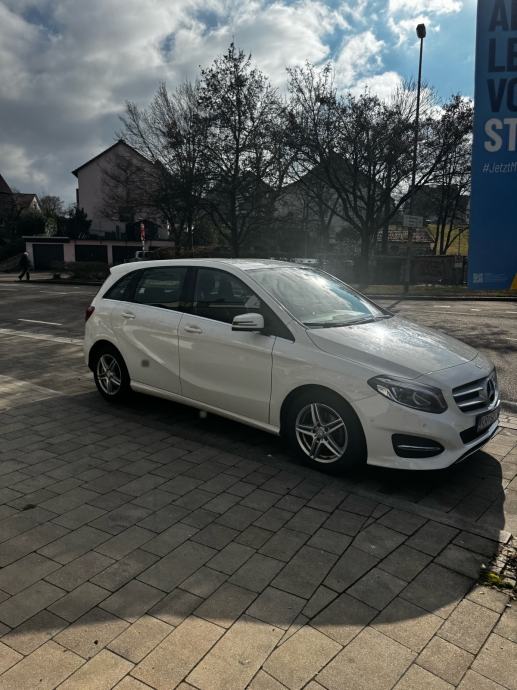 Mercedes-Benz B-klasa 180 automatik, fotografija 3
