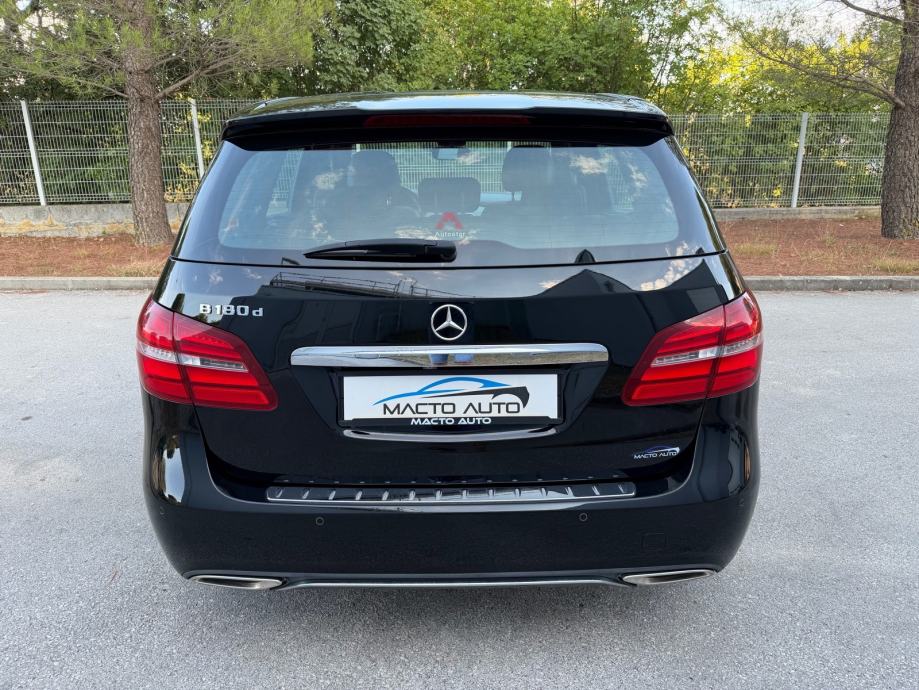 Mercedes-Benz B-klasa 180 automatik, fotografija 12