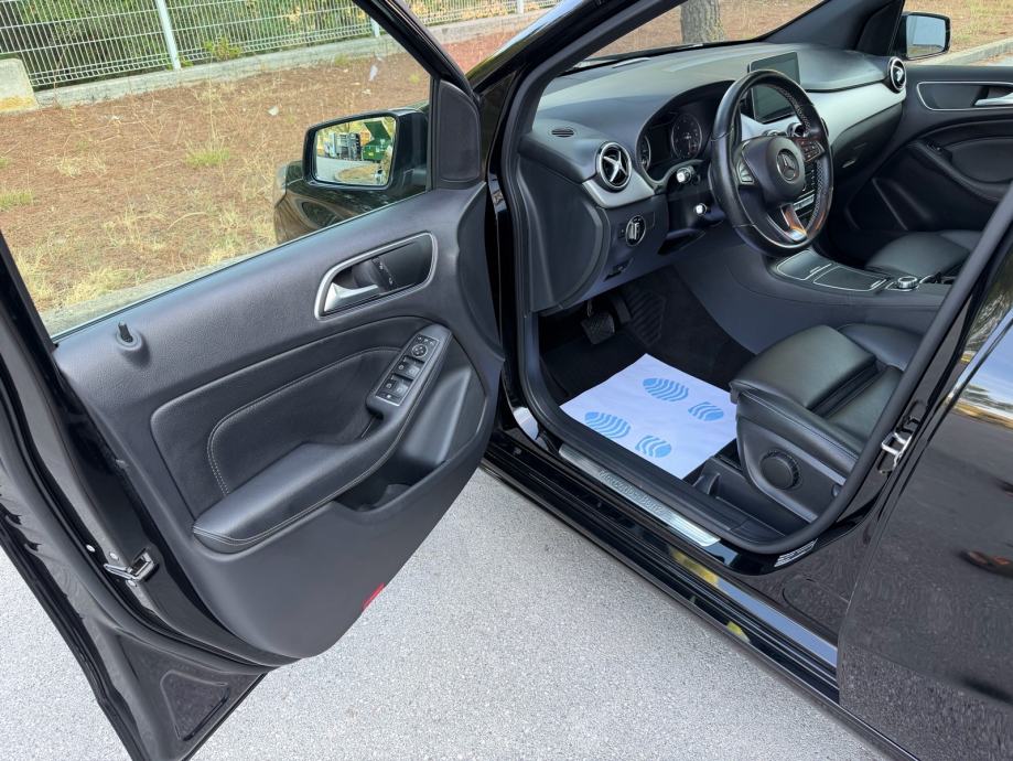 Mercedes-Benz B-klasa 180 automatik, fotografija 18