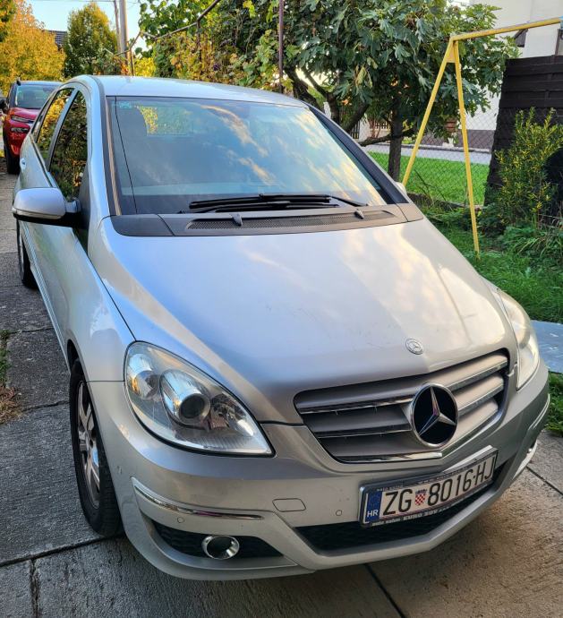 Mercedes-Benz B-klasa 180 CDI 2009. reg, održavan, fotografija 2