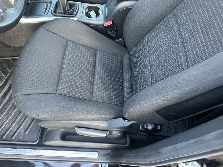 Mercedes-Benz B-klasa 180 CDI 48000km,ko nov., fotografija 15