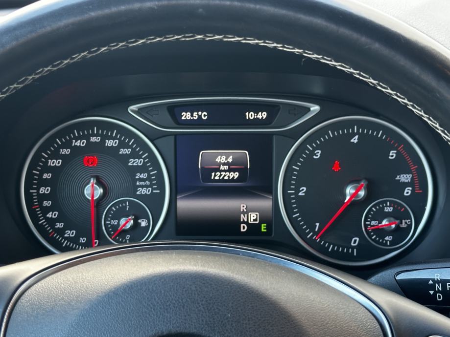 Mercedes-Benz B-klasa 180 CDI AUTOMATIK F1/LED/KAMERA/NAVI/TEMPOMAT, fotografija 18