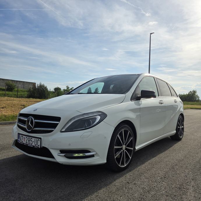 Mercedes-Benz B-klasa 180 CDI,reg. 9/2027,bixenon,panorama 2 seta guma, fotografija 3