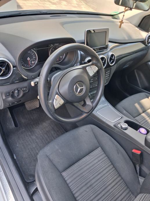 Mercedes-Benz B-klasa 180 CDI AUTOMATIK, fotografija 5