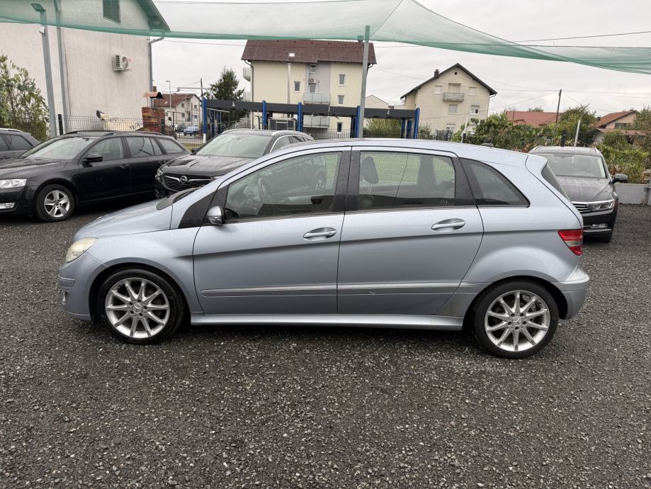 Mercedes-Benz B-klasa 180 CDI SPORT,ALU 17,NOVE GUME,TOP STANJE!, fotografija 4