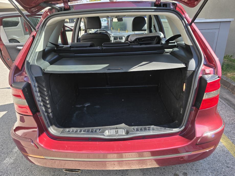 Mercedes-Benz B-klasa 180 CDI, fotografija 10