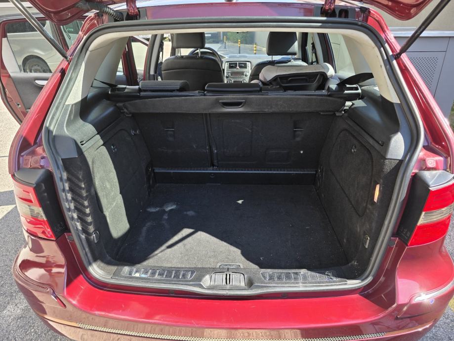 Mercedes-Benz B-klasa 180 CDI, fotografija 11