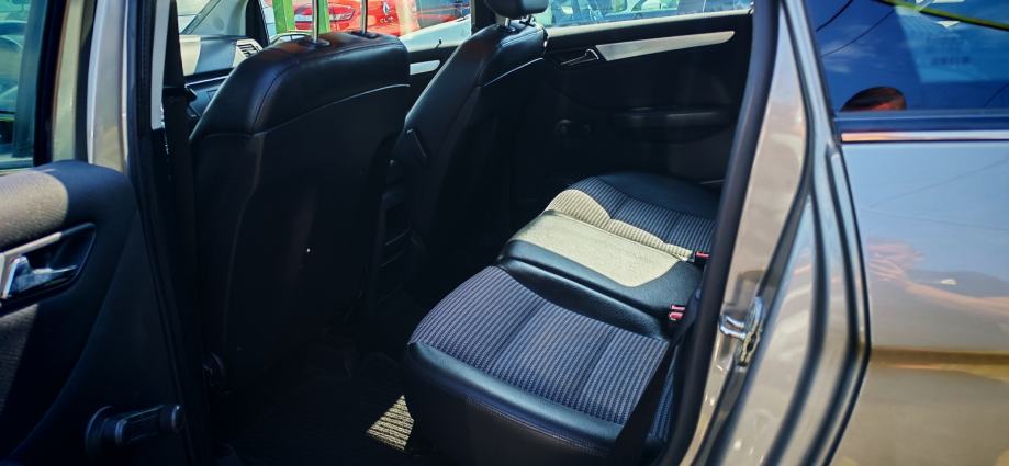 Mercedes-Benz B-klasa 180 CDI, fotografija 15