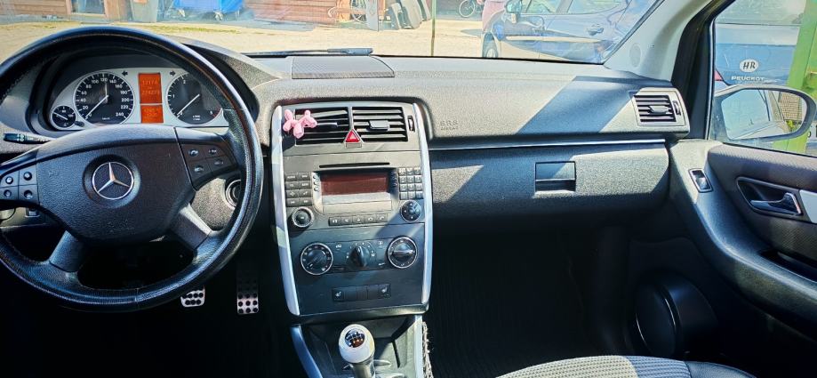 Mercedes-Benz B-klasa 180 CDI, fotografija 16