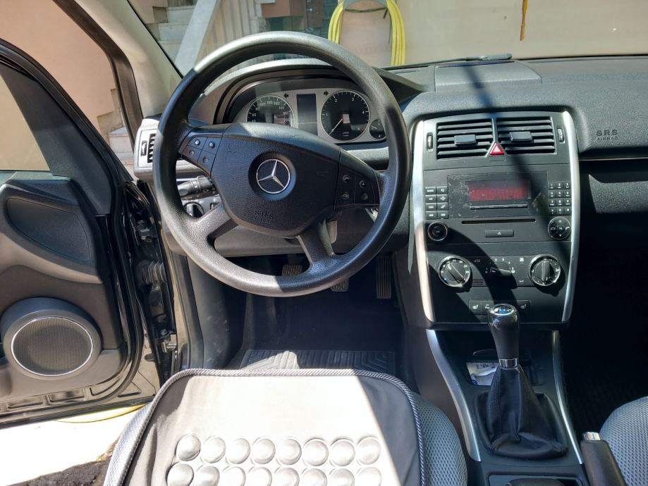 Mercedes-Benz B-klasa 180 CDI, fotografija 4